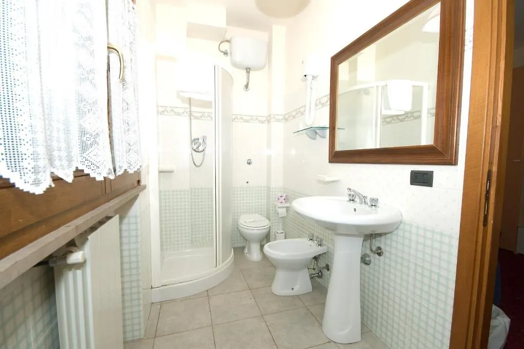 *** Hotel Holiday Rooms Antica Badia Volterra Italie